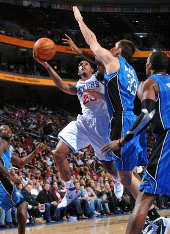 乒乓球是一 乒乓球是一