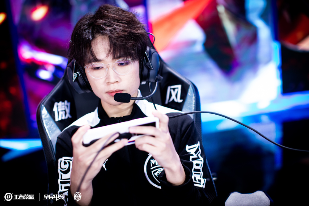 次左路传中 次左路传中